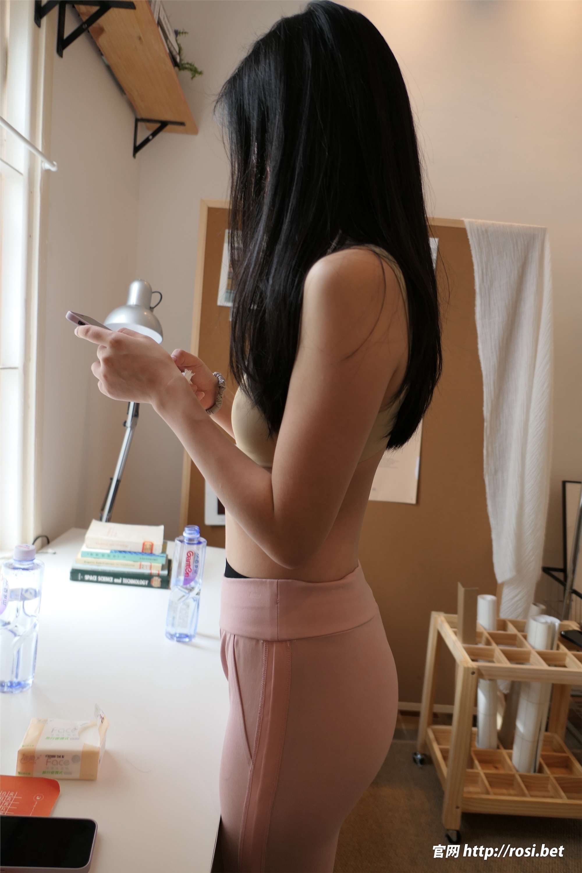 ROSI写真 2024.10.22 NO.4705